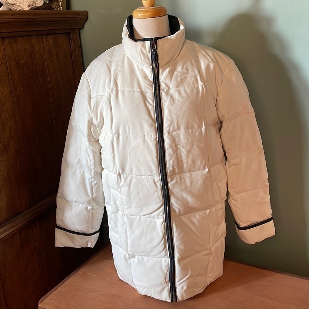 LIZ Claiborne White Puffer Quilted Coat